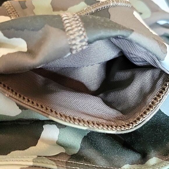 ATHLETA Lightning Olive Camo  7/8 High Waisted Leggings Size Small - Picture 6 of 10